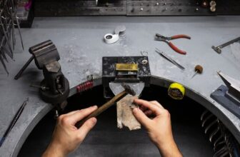 What Are the Warning Signs Your Home Lock Needs Repair?
